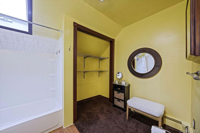 10 Lehigh Lane, Farmingville, NY 11738