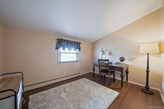 10 Lehigh Lane, Farmingville, NY 11738