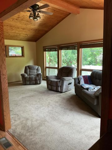5220 Quail Avenue N, Crystal, MN 55429