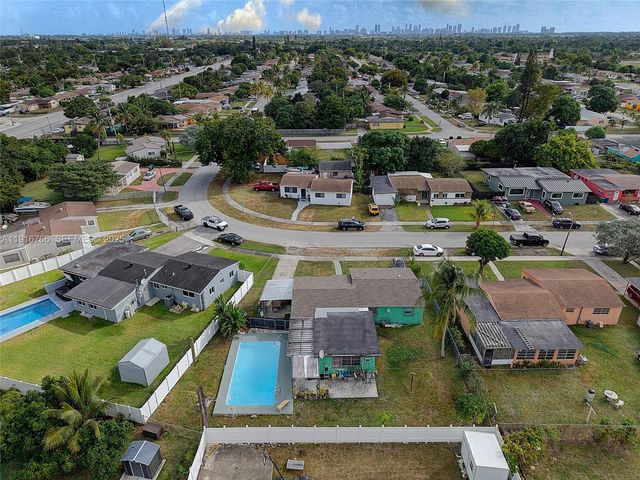 19740 NW 11th Ct, Miami Gardens, FL 33169
