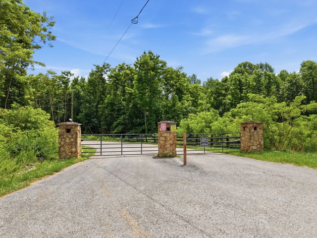 1311 Hillis Cemetery Rd, Spencer, TN 38585
