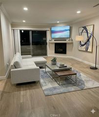 5515 Canoga 127, Woodland Hills, CA 91367