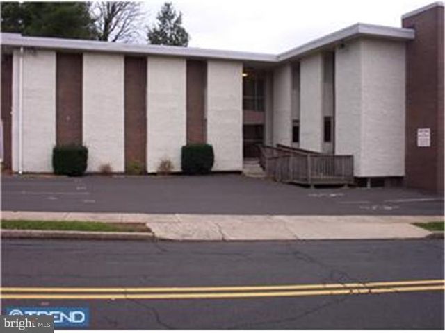 1355 OLD YORK RD, Abington, PA 19001