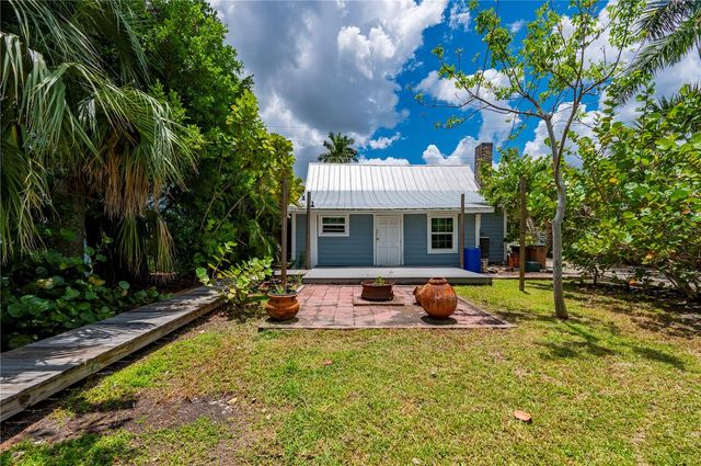 756 W MARION AVENUE, Punta Gorda, FL 33950