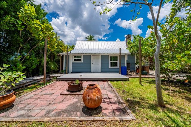 756 W MARION AVENUE, Punta Gorda, FL 33950
