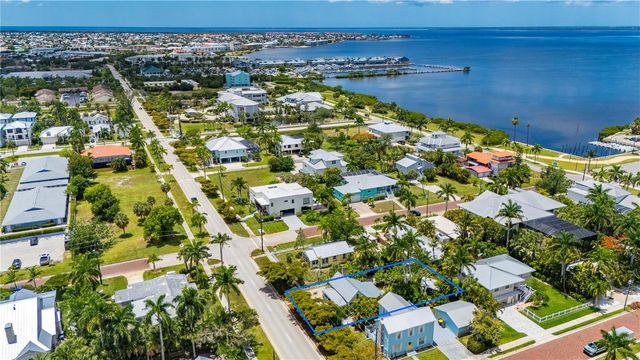 756 W MARION AVENUE, Punta Gorda, FL 33950