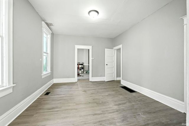 2109 Maumee Avenue, Fort Wayne, IN 46803