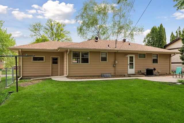 2949 Aquila Avenue N, Crystal, MN 55427