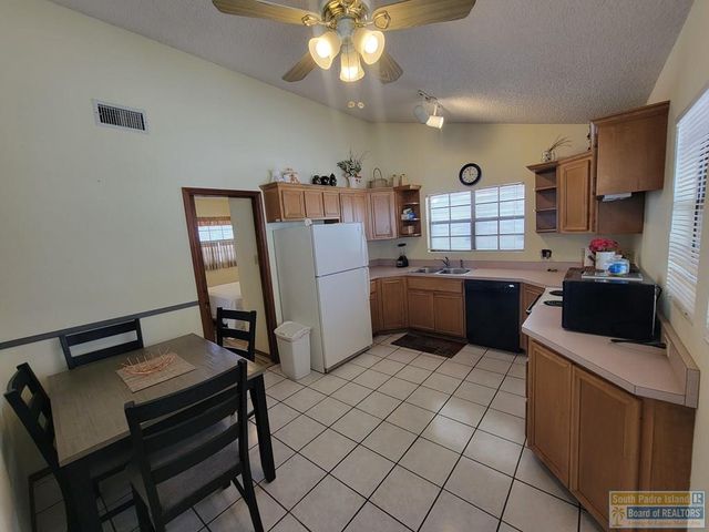 782 E Oyster Dr., Port Isabel, TX 78578