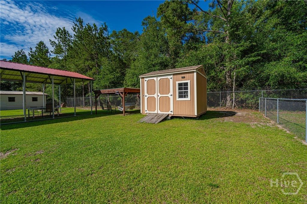 Image 36 of property listing at 124 Jennifer Circle, Rincon, GA 31326