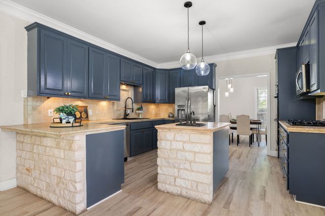 9440 Red River Street, Woodway, TX 76712