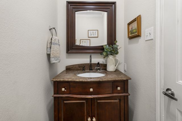 9440 Red River Street, Woodway, TX 76712