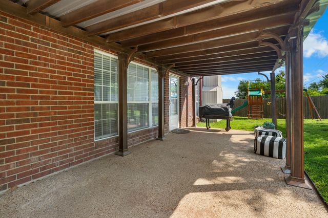 9440 Red River Street, Woodway, TX 76712