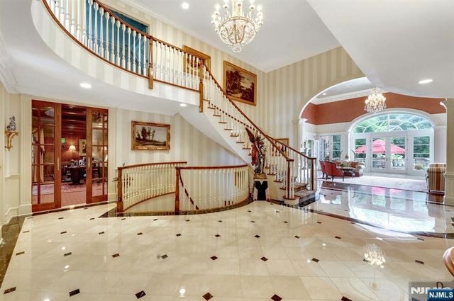 1055 High Mountain Road, Franklin Lakes, NJ 07417