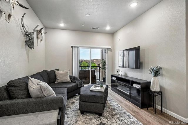 9962 W Victoria Place 301, Littleton, CO 80127