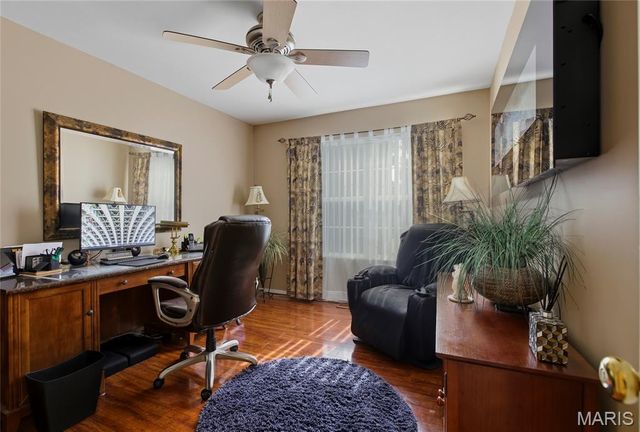 13025 Kinsley Heights Drive, Florissant, MO 63033