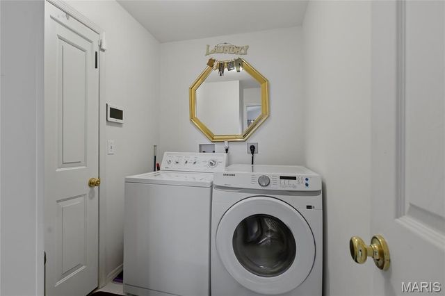 13025 Kinsley Heights Drive, Florissant, MO 63033