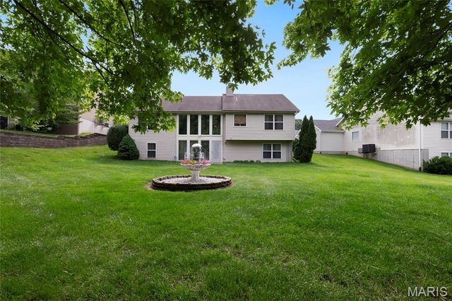 13025 Kinsley Heights Drive, Florissant, MO 63033