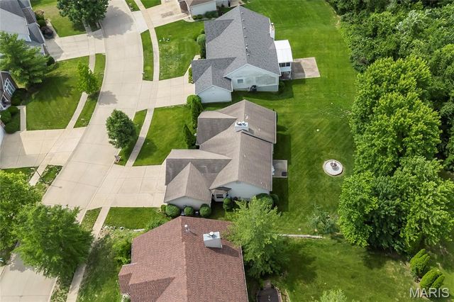 13025 Kinsley Heights Drive, Florissant, MO 63033