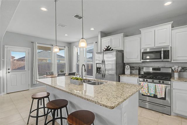 1033 Madelia Avenue, Fort Worth, TX 76177