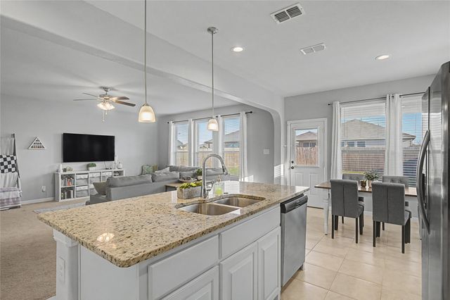 1033 Madelia Avenue, Fort Worth, TX 76177