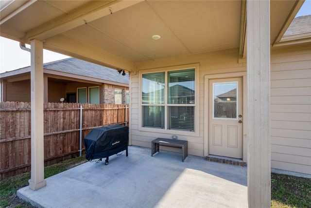 1033 Madelia Avenue, Fort Worth, TX 76177