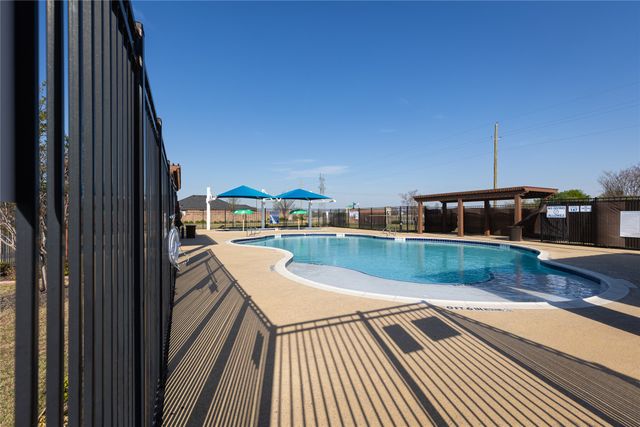 1033 Madelia Avenue, Fort Worth, TX 76177