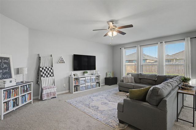 1033 Madelia Avenue, Fort Worth, TX 76177