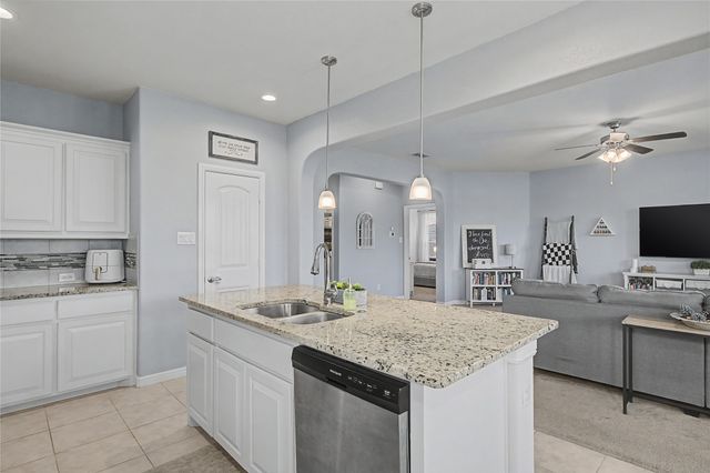 1033 Madelia Avenue, Fort Worth, TX 76177