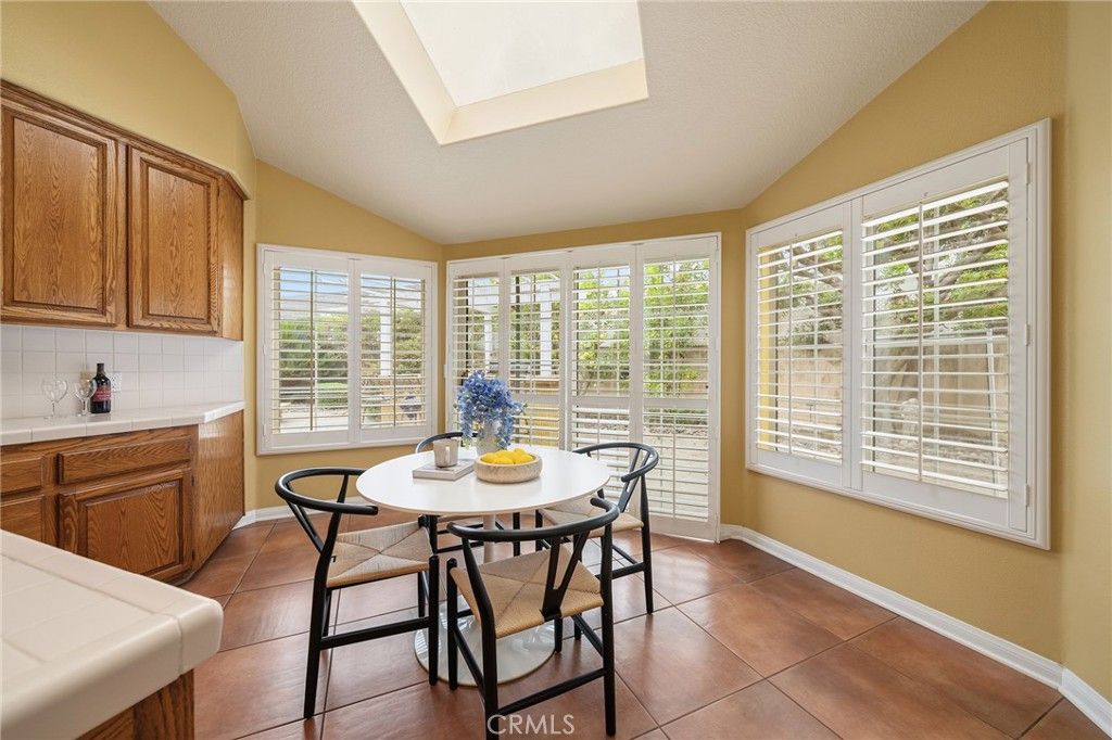 Image 24 of property listing at 137 W Greystone Avenue, Monrovia, CA 91016