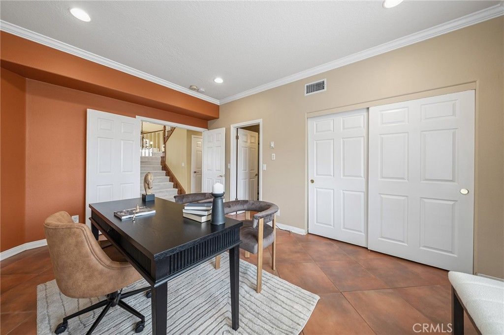 Image 28 of property listing at 137 W Greystone Avenue, Monrovia, CA 91016