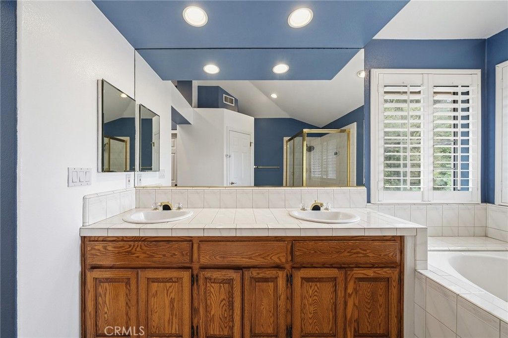 Image 36 of property listing at 137 W Greystone Avenue, Monrovia, CA 91016