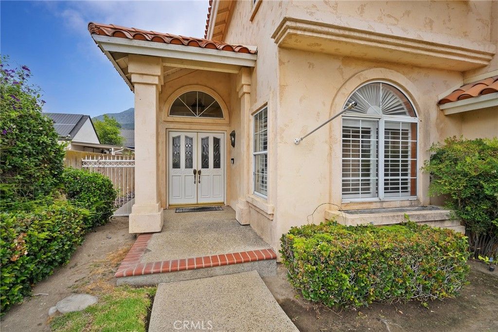 Image 5 of property listing at 137 W Greystone Avenue, Monrovia, CA 91016