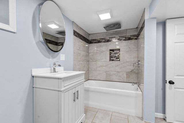 2045 S 15th PLACE, Milwaukee, WI 53204