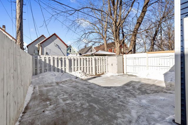 2045 S 15th PLACE, Milwaukee, WI 53204