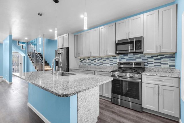 2045 S 15th PLACE, Milwaukee, WI 53204