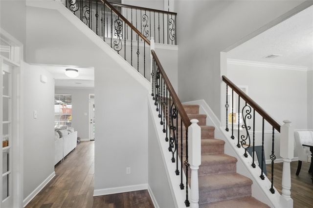 13526 Robin Hill Court, Houston, TX 77059