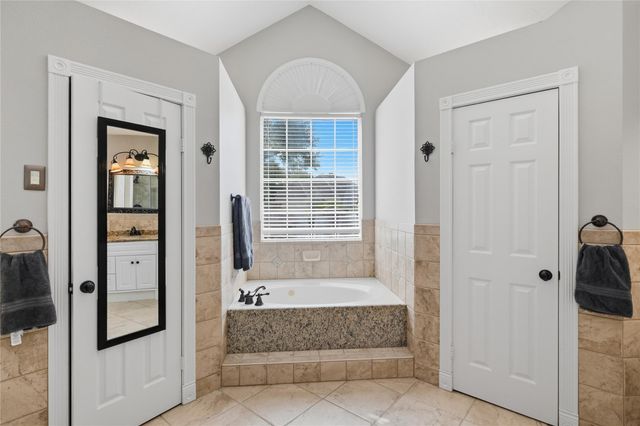 13526 Robin Hill Court, Houston, TX 77059