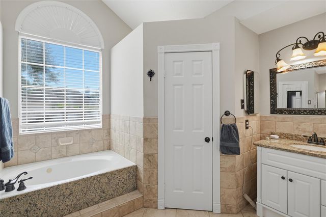 13526 Robin Hill Court, Houston, TX 77059