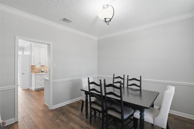 13526 Robin Hill Court, Houston, TX 77059