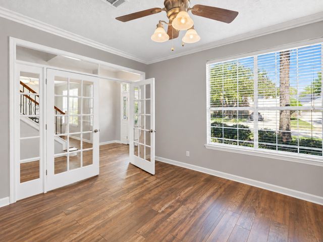 13526 Robin Hill Court, Houston, TX 77059