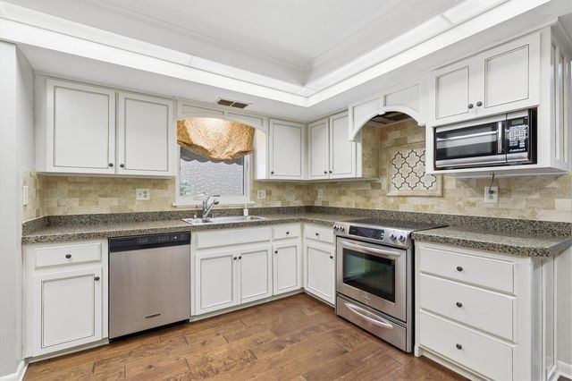 1127 ROYAL TROON COURT, Tarpon Springs, FL 34688