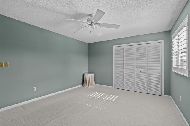 1127 ROYAL TROON COURT, Tarpon Springs, FL 34688