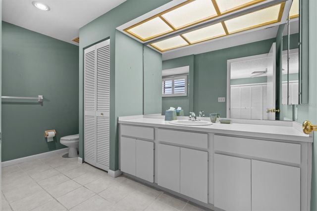 1127 ROYAL TROON COURT, Tarpon Springs, FL 34688