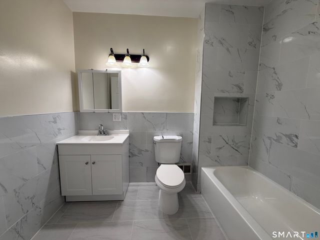 262 Lloyd Street 1, New Haven, CT 06513