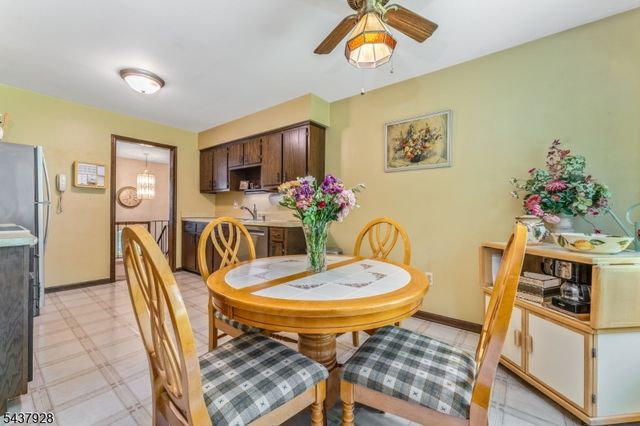 5 Hibbler Rd, Clinton Twp., NJ 08833