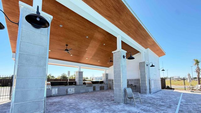 2459 Cliff Hollow Circle, Gulf Breeze, FL 32563