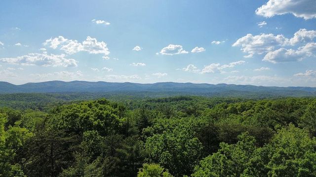19 Amicalola Drive, Dawsonville, GA 30534