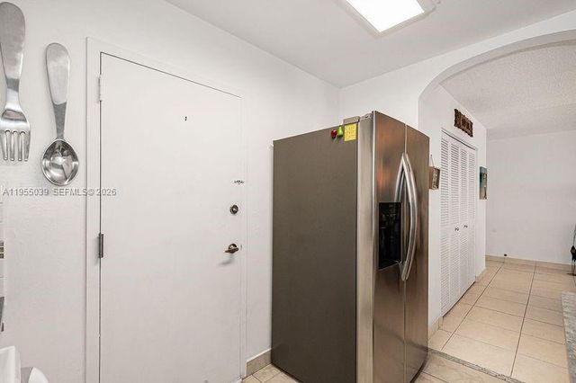 17800 Atlantic Blvd 203, Sunny Isles Beach, FL 33160