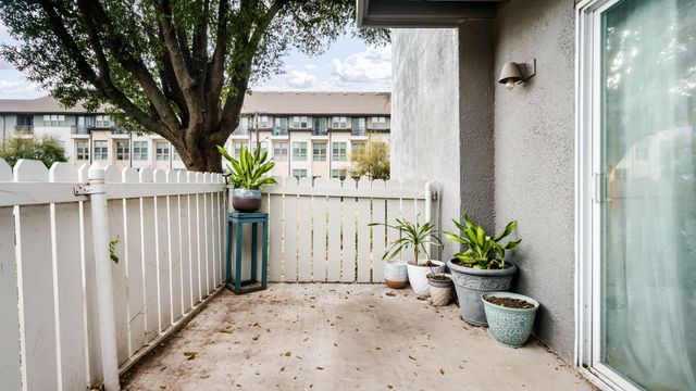 6005 Danbury Lane 103, Dallas, TX 75206